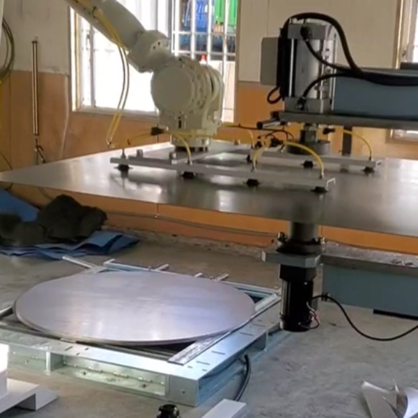 自動切板，傳產翻轉 ─ 自動化好幫手Automated Cutting, Transforming Traditional Industry